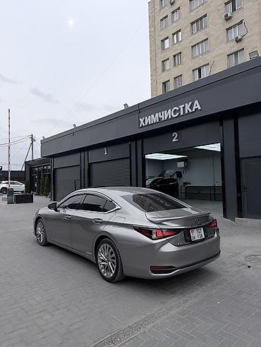 мерседес бенц с: Lexus ES: 2019 г., Автомат, Гибрид, Седан — 4