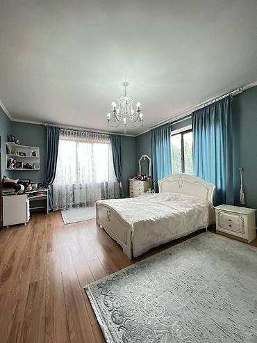 Продажа коттеджей и домов: Продается отличный дом 6 комнат в районе гос. резиденции по улице — 6