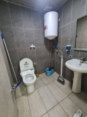 Kommersiya daşınmaz əmlakının satışı: Xətai rayonu, Seyid Əzim Şirvani küç (7 saylı poliklinikanın -da lalafo.az — 5 Kommersiya daşınmaz əmlakının satışı: Xətai rayonu, Seyid Əzim Şirvani küç (7 saylı poliklinikanın — 5