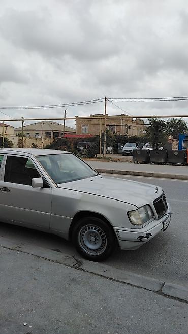 sari ford transit: Mercedes-Benz W124 sedan Salam Maşın xadavoyu yaxşı vəziyyətdədi özüm — 2