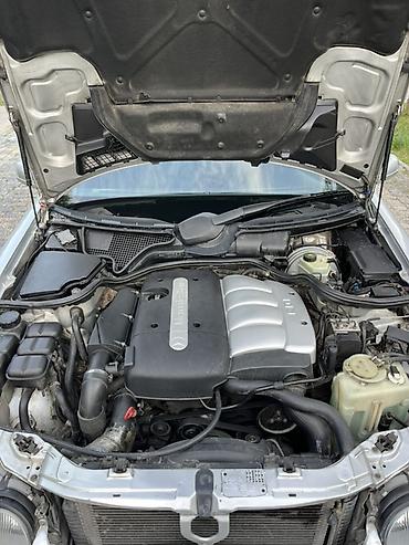 2 el kompresor: Mercedes-Benz E-Class (W210) sedan, gümüşü rəng - Kuzov: 4 qapılı — 10