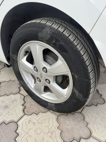 Chevrolet: Chevrolet Spark: 2016 г., 1 л, Вариатор, Бензин, Хэтчбэк — 18