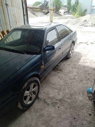мерседес 124 220: Mazda 626: 2 л, Механика, Бензин, Хетчбек