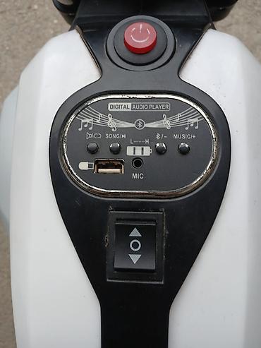 oyuncaq bebe: Uşaq elektrik motosikleti – 3 təkərli, ağ/gümüş rəng - Güclü — 4