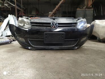 радиатор поло: Передний Бампер Volkswagen 2013 г., Б/у, цвет - Черный, Оригинал