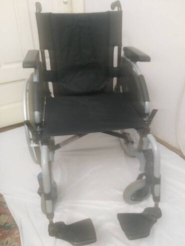 Invalidska kolica: Francuska aluminijumska invalidska kolica cuvene marke INVACARE, u — 5