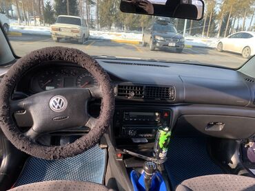 Volkswagen: Volkswagen Passat Variant: 1999 г., 2.3 л, Механика, Бензин, Универсал — 7