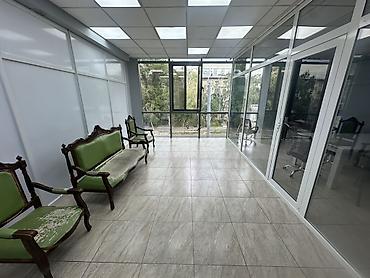 9мкр: Аренда офисов, 25 м², В бизнес центре, 1 линия — 2