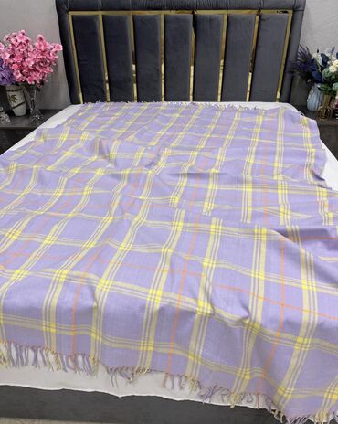 Комплекты постельного белья: Постельное бельё, плед пледы, покрывала, полотенца банные для лица — 22