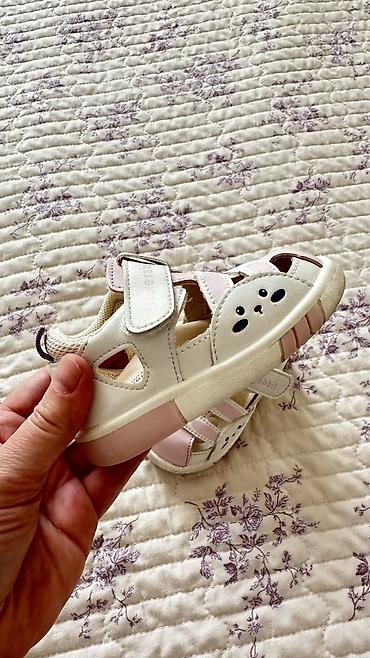 Детская обувь: Обувь на девочку б/у в отличном состоянии,зимние новые,аквасоки Lc — 8