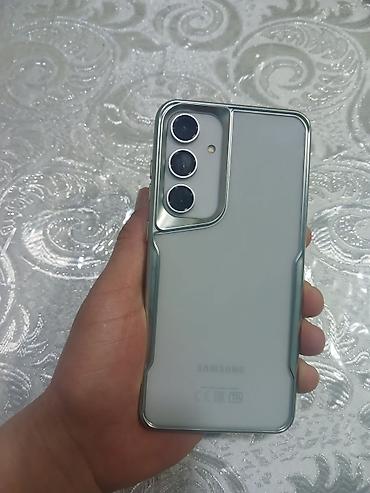 Samsung: Samsung Galaxy S24 FE, 256 GB, rəng - Ağ — 9