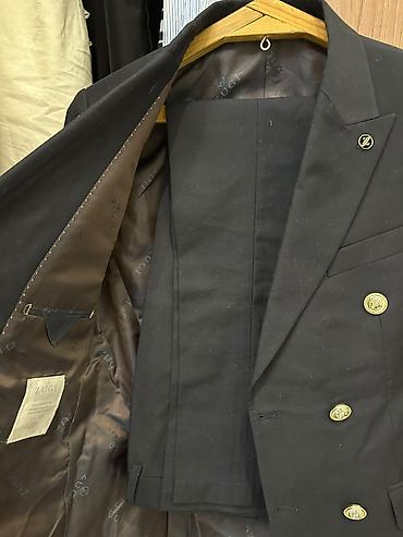 gestalt blazer: Двубортный мужской пиджак ZUGI - Модель: 600, серия 44/54 (указано на — 2