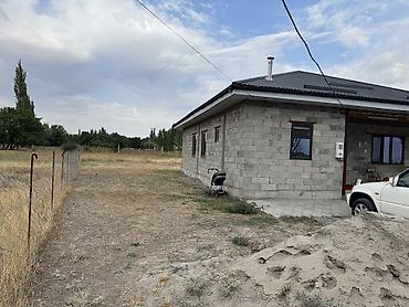 участок сату: Жаны уй, 12 соток, ичи полный буткон. Чон Далы айылында — 4