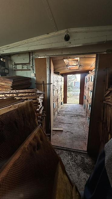 Другое сельско-хозяйственное оборудование: КЕМИН( БЫСТРОВКА) СРОЧНО!!!! ПРОДАЕТСЯ передвижной пчеловодческий — 10