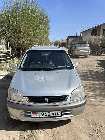 Toyota: Toyota Raum: 2002 г., 1.5 л, Автомат, Бензин, Хэтчбэк — 2