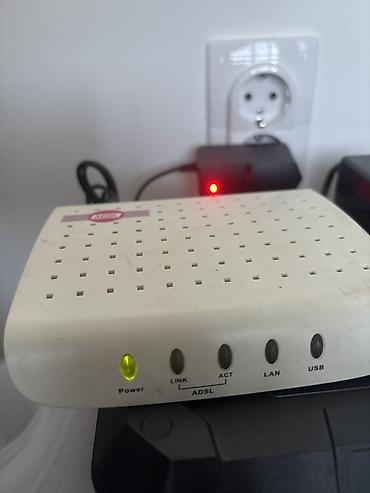 ruter za internet a1: Huawei SmartAX MT882 ADSL modem / ADSL CPE, sa napajanjem. Uređaj je — 1
