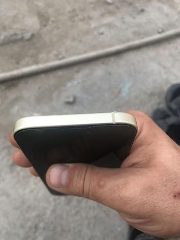 Apple iPhone: IPhone 15 — 9