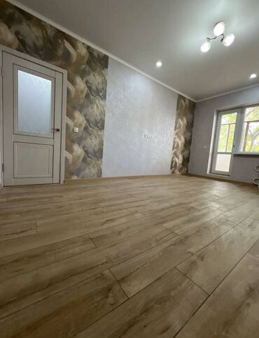 тоголок молдо фрунзе: 1 комната, 34 м², 105 серия, 3 этаж, Косметический ремонт