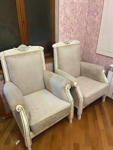 salon divan: Klassik üslubda 3 parçalı yumşaq mebel dəsti - Tərkib: 2 nəfərlik — 4