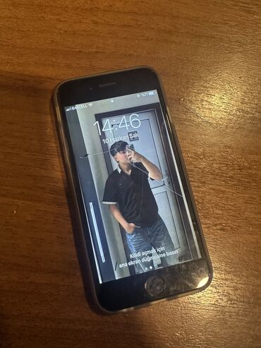 Apple iPhone: IPhone 6, 64 GB, Gümüşü