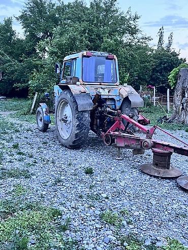 opel zafira 2000: MTZ traktor, kabinəli, arxa 3 nöqtəli asqı və PTO ilə. Mexaniki — 3