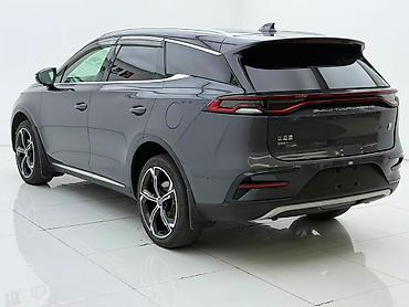 BYD: BYD Tang: 2022 г., 1.5 л, Гибрид, Кроссовер — 3
