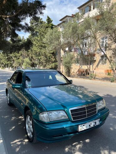 Mercedes-Benz: Mercedes-Benz C 180: 1.8 l | 1999 il Sedan