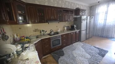 metbex ucun masa: Metbex mebeli. 450azn. ölçü 180/4.20sm. fistiq ağacıdır. unvan Ünvan
