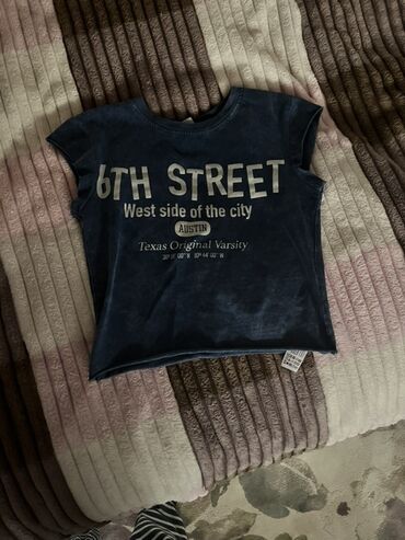 Toy paltarları və aksesuarları: Bershka qısaqol t‑şört 💖ƏLA VƏZİYƏTİNDƏ💖❗️ORİGİNAL❗️ - Brend: Bershka