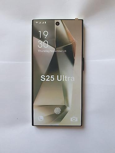 dubaydan telefon: Samsung Galaxy S25 Ultra. Telefon yenidir. Samsung Galaxy S25 Ultra — 3