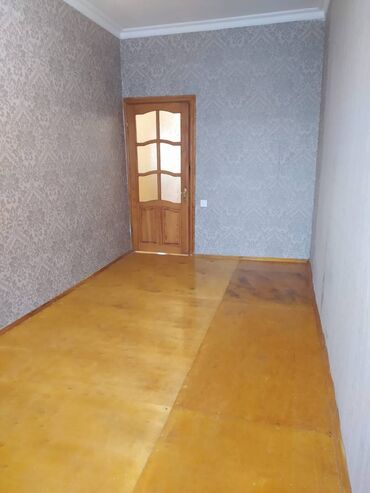 Köhnə tikili: Bakı, 4-cü mikrorayon, 2 otaqlı, Köhnə tikili, m. Memar Əcəmi, 43 kv. m — 6