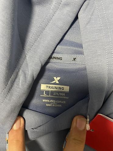 Толстовкалар: Худи Xtep Training - Цвет: пыльно‑голубой - Серия: Training - Размер — 3