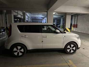 Kia: Kia Soul: 2018 г., 0.4 л, Автомат, Электромобиль, Кроссовер