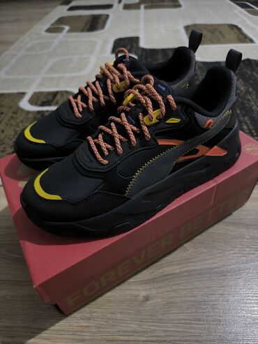 Кроссовки и спортивная обувь: Мужские кроссовки, 40.5, Puma, Новый, цвет - Черный