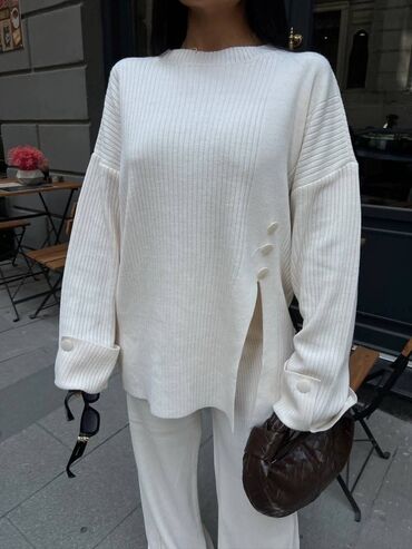 Kompleti: Trikotažni Komplet ✨
Vel : ( UNIVERZALNA ) 🔥
Cena : 3500 din 🔝 — 5