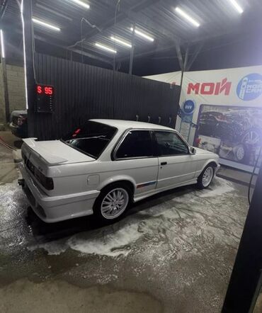 BMW: BMW 3 series GT: 1985 г., 1.8 л, Механика, Бензин, Купе