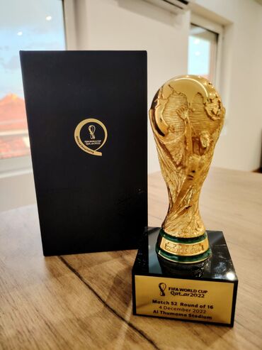 Ostali antikviteti: Prodajem ekskluzivne, unikatne suvenire sa FIFA Svetskog prvenstva u — 1