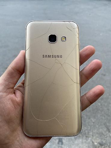 telefon iphone 13: Samsung Galaxy A3 2017, 16 GB, rəng - Qızılı, Qırıq — 2