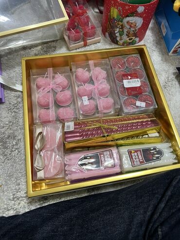 Hədiyyə bağlamaları: Hədiyyə paketi, Yeni, Ödənişli çatdırılma — 2