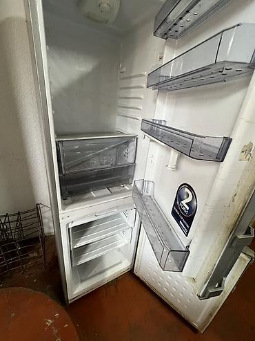 Техника жана электроника: Холодильник Beko, двухкамерный, серебристый (серый металлик), с нижней — 6