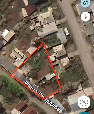 Продажа коттеджей и домов: Продаётся земельный участок с домом на улице Свердлова. Основные — 2