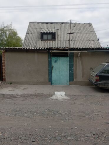 сдаю полдом бишкек: 49 м², 2 комнаты, Забор, огорожен