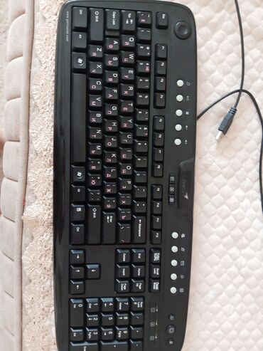 klaviatura bluetooth: Genius USB klaviatura – tam işlək, 3 ay işlənib. 13 manata Razılaşmaq