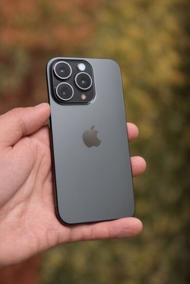 телефоный часы: IPhone 15 Pro, Колдонулган, 256 ГБ, Black Titanium, Кабель, 89 %