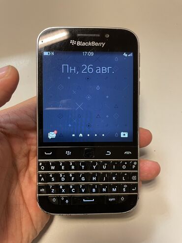 blackberry yeni telefon: Blackberry Classic, 16 ГБ, цвет - Черный, Кнопочный, Сенсорный