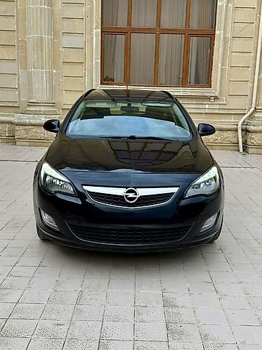 radiator islənmis: Opel Astra: 1.4 l | 2011 il 242000 km Universal — 1