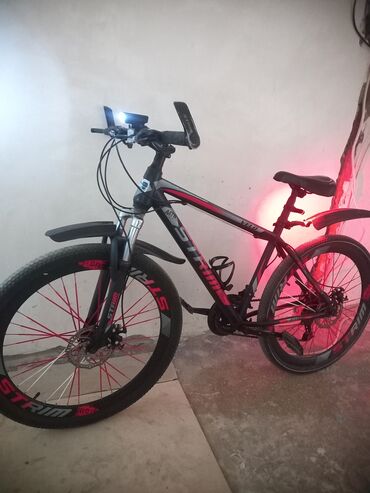 velosip: Новый Городской велосипед Strim, 26", скоростей: 7, Самовывоз