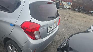 Chevrolet: Chevrolet Spark: 2017 г., Бензин — 6