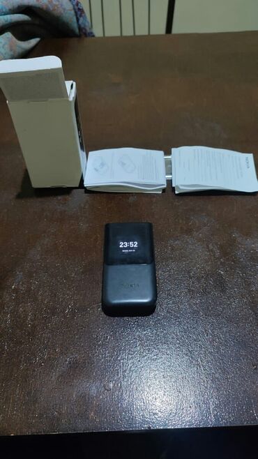телефон для пожилых fly ezzy: Nokia 2760 Flip, 4 GB, цвет - Черный, Кнопочный, Две SIM карты