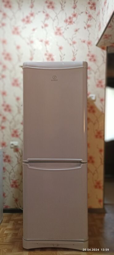 2 х камерные холодильники: Холодильник Indesit, Б/у, Двухкамерный, No frost, 55 * 166 * 45